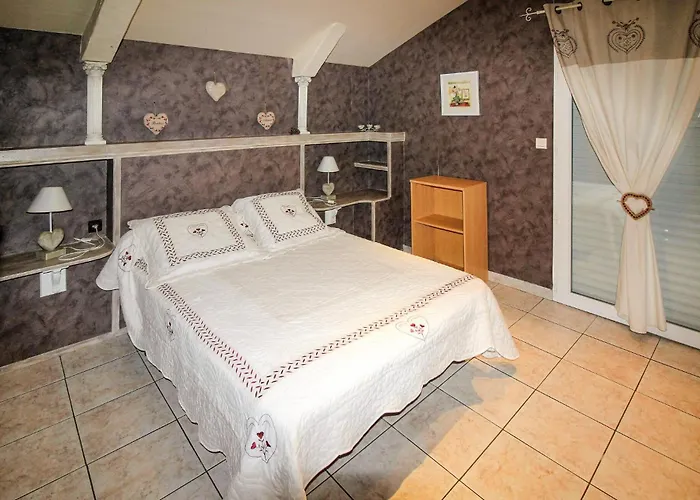 Feriehus Beautiful In Montcabrier (Lot)